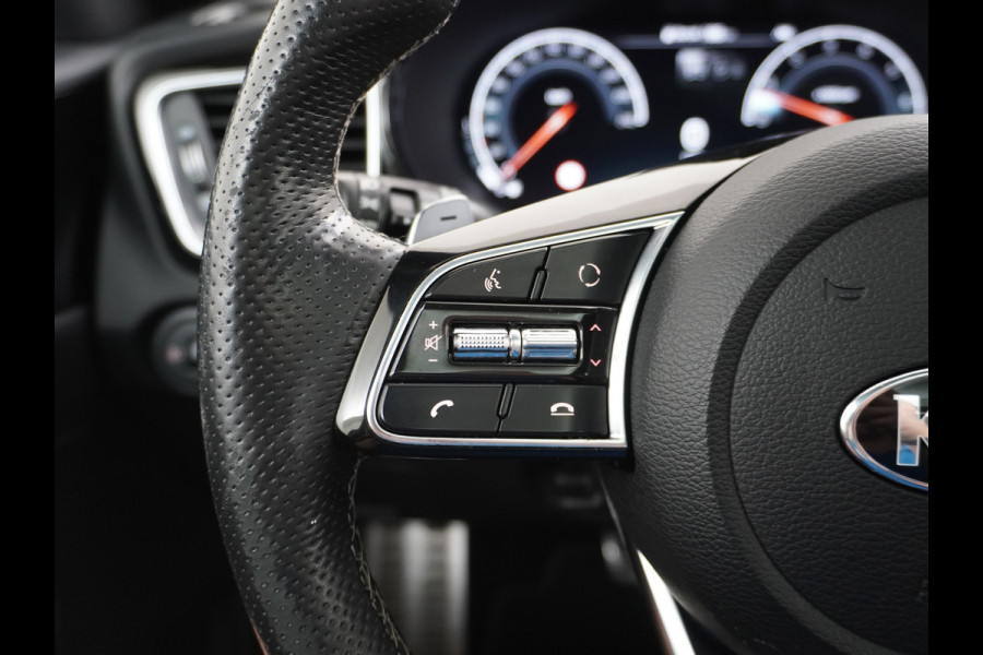 Kia ProCeed 1.4 T-GDI 141PK Autom. GT-Line Panoramadak Virtual Cockpit Trekhaak Navi Camera Ecc Apple Carplay Android Auto Adap.Cruise Stoel Keyless DAB Lmv 17" Led Dodehoekdetector Rijstrooksensor met correctie Elek.Achterklep Verkeersbord detectie Uitparkeer waarschuwing Zeer compleet! Origineel Nederlandse Auto €35.000,- nieuw