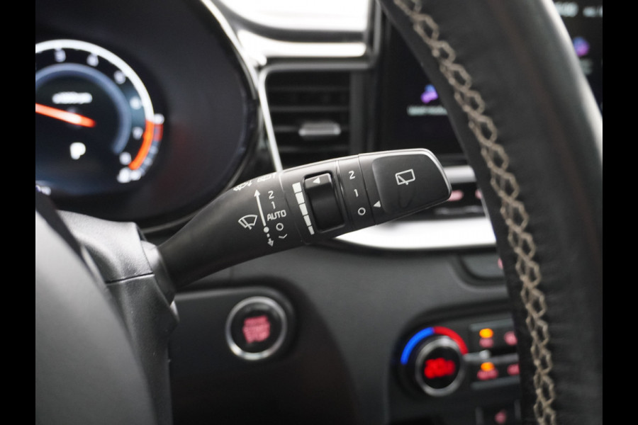 Kia ProCeed 1.4 T-GDI 141PK Autom. GT-Line Panoramadak Virtual Cockpit Trekhaak Navi Camera Ecc Apple Carplay Android Auto Adap.Cruise Stoel Keyless DAB Lmv 17" Led Dodehoekdetector Rijstrooksensor met correctie Elek.Achterklep Verkeersbord detectie Uitparkeer waarschuwing Zeer compleet! Origineel Nederlandse Auto €35.000,- nieuw