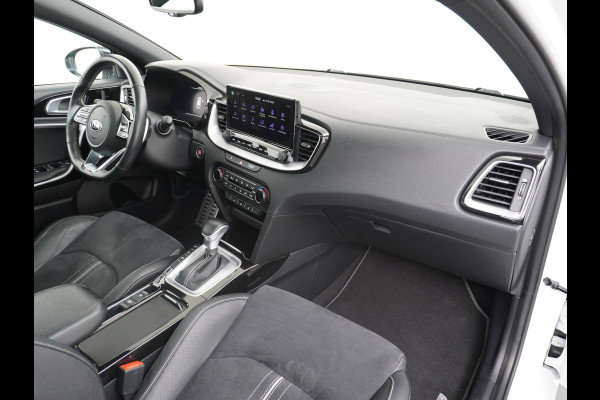 Kia ProCeed 1.4 T-GDI 141PK Autom. GT-Line Panoramadak Virtual Cockpit Trekhaak Navi Camera Ecc Apple Carplay Android Auto Adap.Cruise Stoel Keyless DAB Lmv 17" Led Dodehoekdetector Rijstrooksensor met correctie Elek.Achterklep Verkeersbord detectie Uitparkeer waarschuwing Zeer compleet! Origineel Nederlandse Auto €35.000,- nieuw
