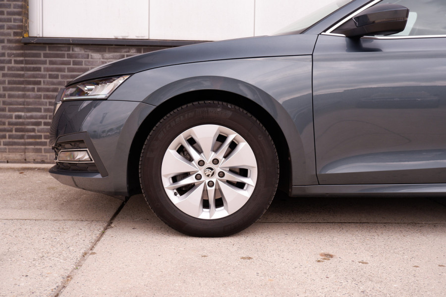 Škoda Octavia Combi 1.0 TSI Business Edition Plus Elek. Trekhaak | Virtual Cockpit | LED | Navi | Carplay