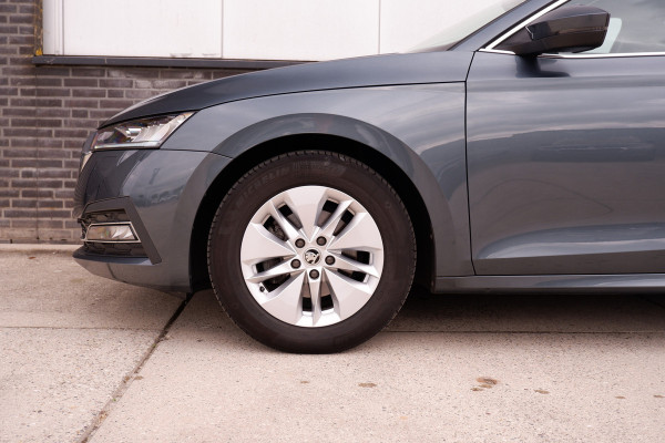 Škoda Octavia Combi 1.0 TSI Business Edition Plus Elek. Trekhaak | Virtual Cockpit | LED | Navi | Carplay