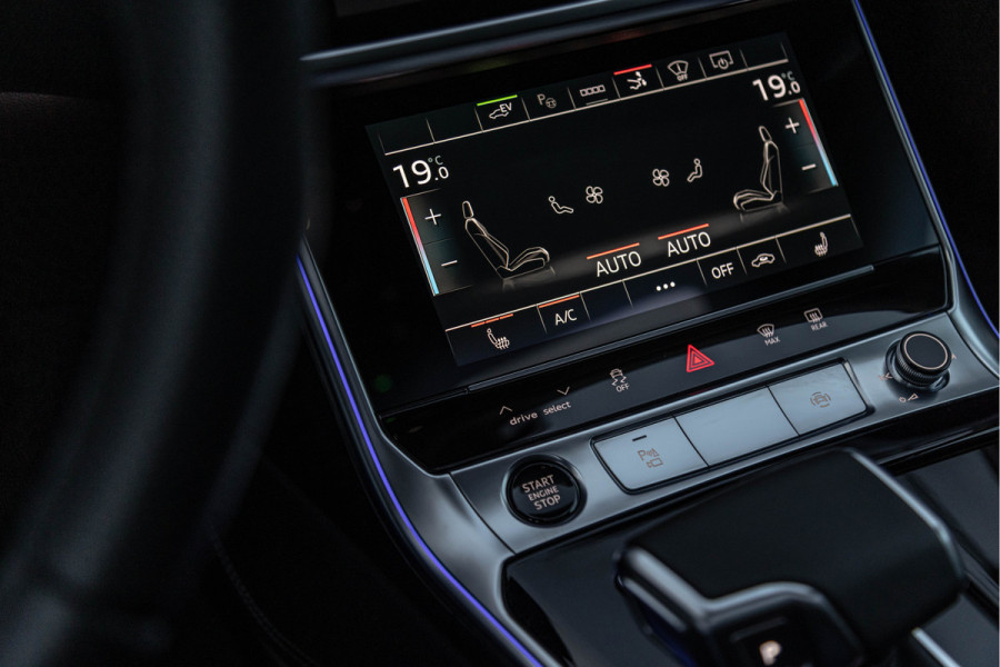 Audi A7 Sportback 55 TFSi-e 367pk Quattro Pano S-stoelen HuD B&O Trekhaak 21''