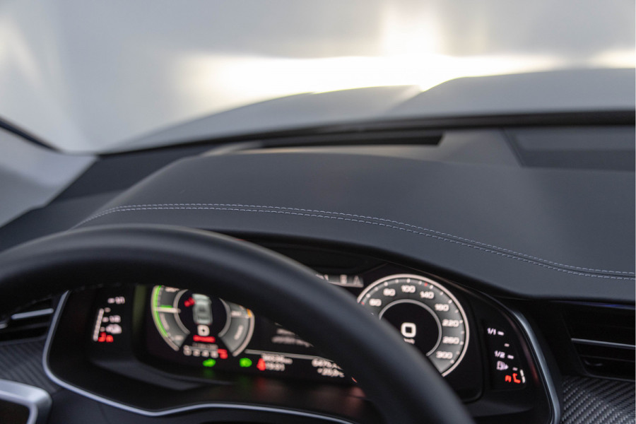 Audi A7 Sportback 55 TFSi-e 367pk Quattro Pano S-stoelen HuD B&O Trekhaak 21''