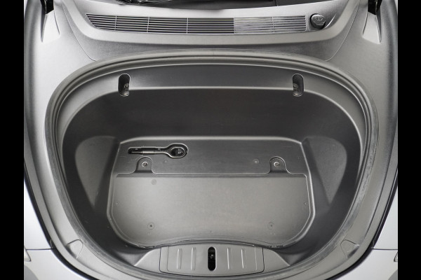 Tesla Model 3 RWD SR+ 60kWh 325PK Lmv 19" AutoPilot Leder PanoDak Adaptive-Cruise Lmv Camera's Elektr.-Stuur+Stoelen+Spiegels+Geheugen+Easy-En Navi LED Comfortstoelen ACC DAB Keyless en Voorverwarmen interieur via App One-Pedal-Drive Origineel Nederlandse auto 1e Eigenaar Garantie Accu/Motor tot 12-12-2027 max 160.000km 1.584kg licht!