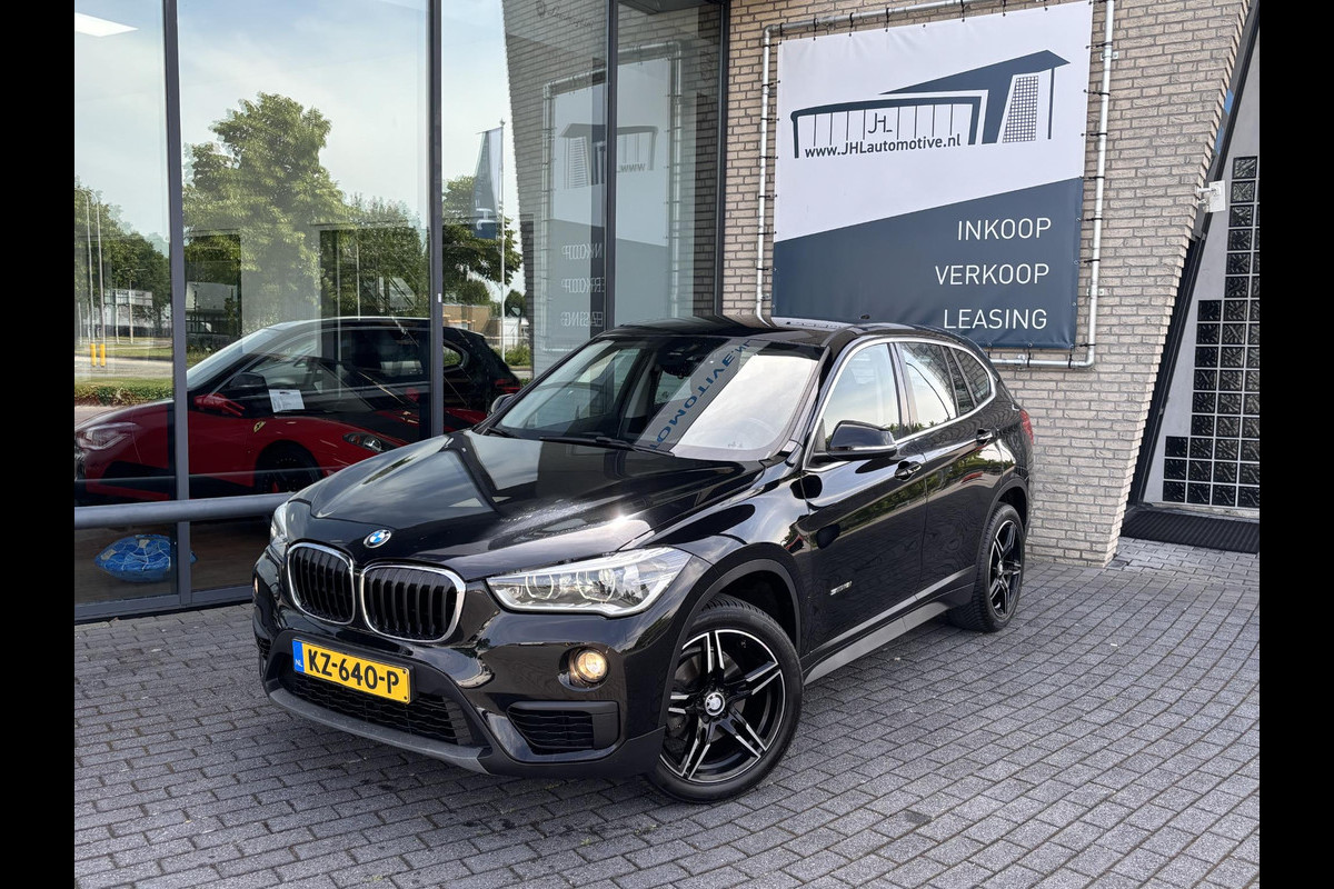 BMW X1 sDrive18i Centennial Executive*NAVI*SPORTSTOEL*ECC