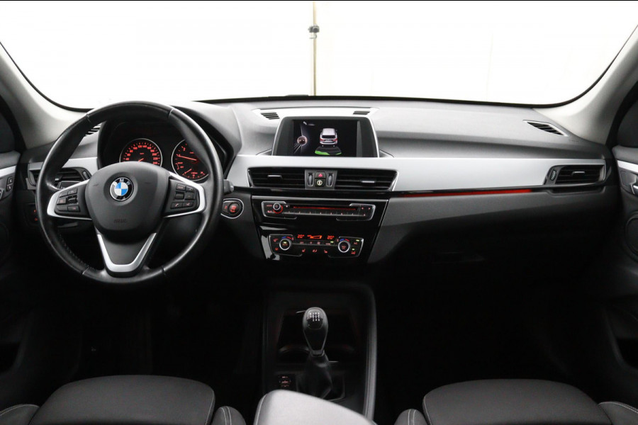 BMW X1 sDrive18i Centennial Executive*NAVI*SPORTSTOEL*ECC