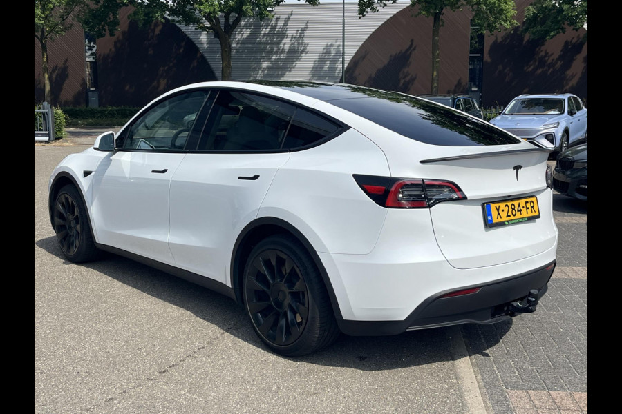 Tesla Model Y RWD 58 kWh AUTOPILOT | WIT LEDER | AFNEEMBARE TREKHAAK