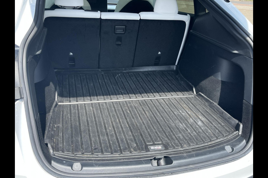 Tesla Model Y RWD 58 kWh AUTOPILOT | WIT LEDER | AFNEEMBARE TREKHAAK