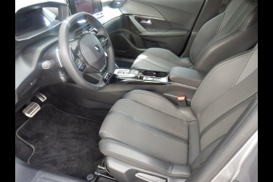 Peugeot 2008 1.2 130PK | Automaat | GT-Line | i-Cockpit | Adap. Cruise |