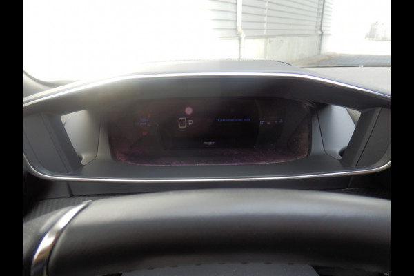 Peugeot 2008 1.2 130PK | Automaat | GT-Line | i-Cockpit | Adap. Cruise |