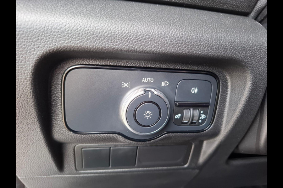 Mercedes-Benz Citan 108 CDI L1 Base AIRCO / CRUISE CONTROLE / VERLAAGD / SPOILERS / CARPLAY