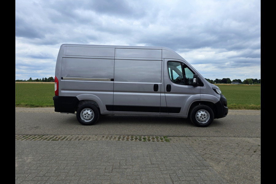 Peugeot Boxer 2.2 BlueHDi L2 H2 - 140 Pk - Euro 6 - Navi - ParkeerCamera