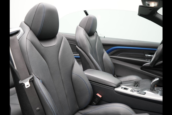 BMW 4 Serie Cabrio 420i M Sport Automaat 184pk | Lederen Sportstoelen Memory Verwarmd | Navi Pro | Head-up Display | Camera | LED |