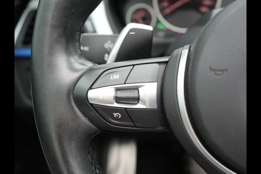 BMW 4 Serie Cabrio 420i M Sport Automaat 184pk | Lederen Sportstoelen Memory Verwarmd | Navi Pro | Head-up Display | Camera | LED |