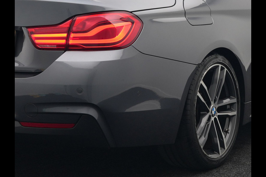 BMW 4 Serie Cabrio 420i M Sport Automaat 184pk | Lederen Sportstoelen Memory Verwarmd | Navi Pro | Head-up Display | Camera | LED |