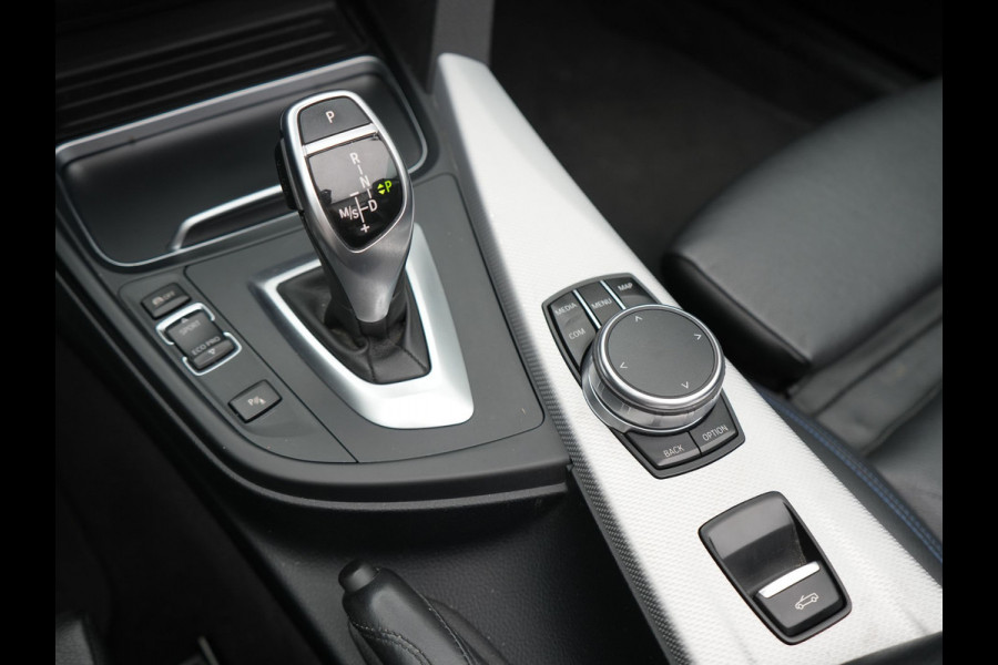 BMW 4 Serie Cabrio 420i M Sport Automaat 184pk | Lederen Sportstoelen Memory Verwarmd | Navi Pro | Head-up Display | Camera | LED |