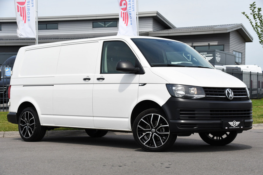 Volkswagen Transporter 2.0 TDI L2H1 Highline Cruise, Multimedia, 150PK, Automaat, trekhaak, Airco, LM Velg, Uniek!