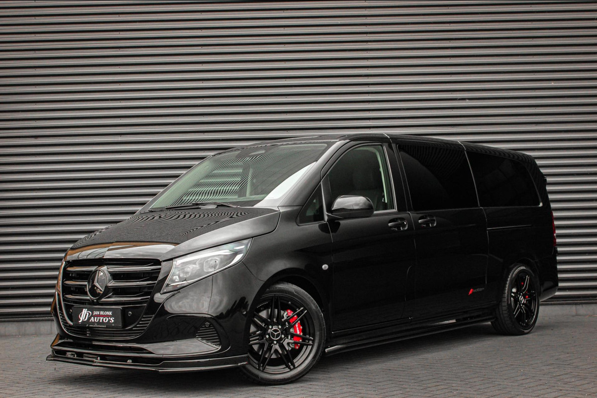 Mercedes-Benz Vito 119 CDI L3 SPORT DUBBEL CABINE / DC / BPM VRIJ / FULL BLACK / 2X SCHUIFDEUREN / AMG / VERLAAGD / APPLE CARPLAY Mercedes-Benz Vito 119 CDI L3 SPORT DUBBEL CABINE / DC / BPM VRIJ / FULL BLACK / 2X SCHUIFDEUREN / AMG / VERLAAGD / APPLE CARPLAY