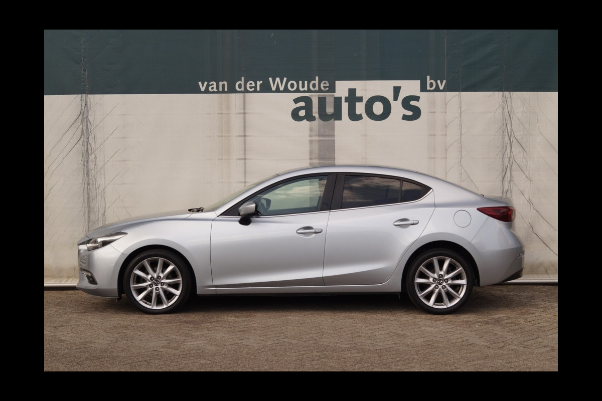 Mazda 3 2.0 SkyActiv 120pk GT-M -LEER-HUD-CAM-NAVI-PDC- Mazda 3 2.0 SkyActiv 120pk GT-M -LEER-HUD-CAM-NAVI-PDC-