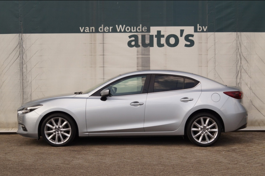 Mazda 3 2.0 SkyActiv 120pk GT-M -LEER-HUD-CAM-NAVI-PDC-