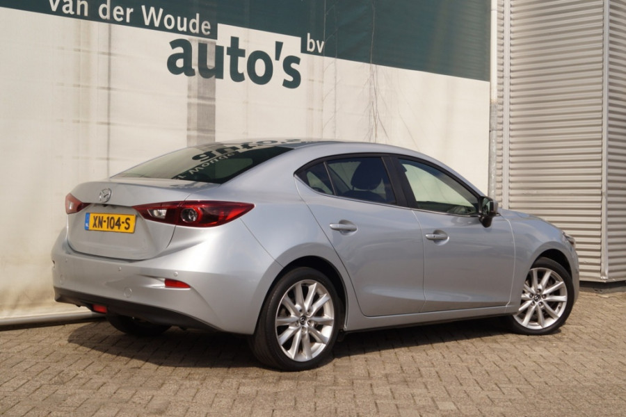 Mazda 3 2.0 SkyActiv 120pk GT-M -LEER-HUD-CAM-NAVI-PDC-