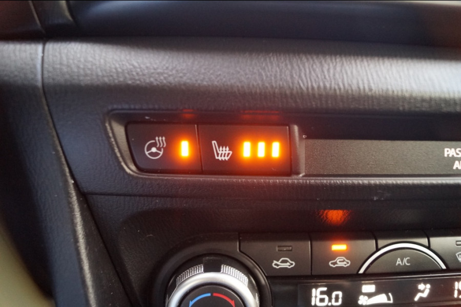 Mazda 3 2.0 SkyActiv 120pk GT-M -LEER-HUD-CAM-NAVI-PDC-