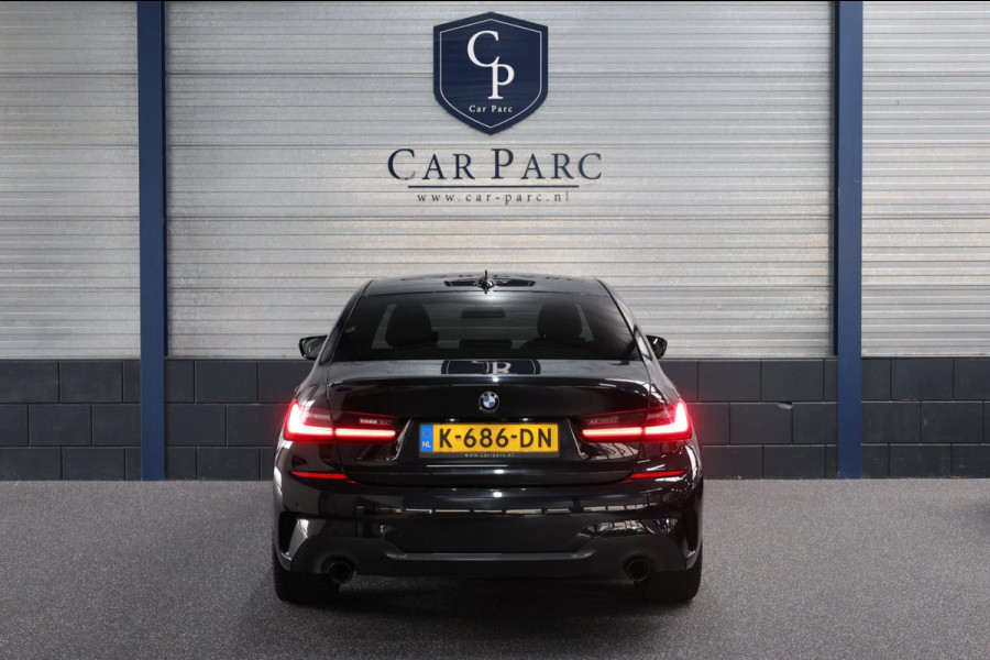 BMW 3-serie 320i xDrive M-Sport LED/VIRTUAL/SFEER/HALF LEDER+S.VERWAMRING/19" LMV/PDC/CRUISE/ECC/12 MND GARANTIE!