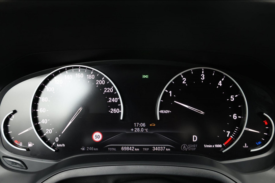 BMW 3-serie 320i xDrive M-Sport LED/VIRTUAL/SFEER/HALF LEDER+S.VERWAMRING/19" LMV/PDC/CRUISE/ECC/12 MND GARANTIE!