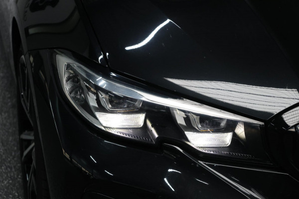 BMW 3-serie 320i xDrive M-Sport LED/VIRTUAL/SFEER/HALF LEDER+S.VERWAMRING/19" LMV/PDC/CRUISE/ECC/12 MND GARANTIE!