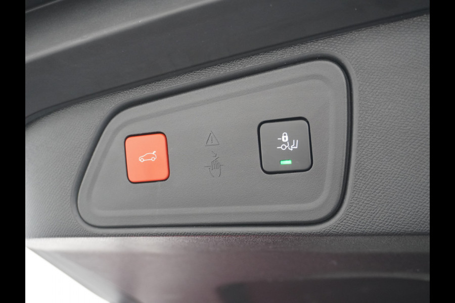 Peugeot 3008 T131PK AUT-8 Elek.Stoel+Memory+Verwarmd Trekhaak Navi Cruise Apple Carplay Android 19" Ecc 360°Camera PDC Elek.Achterklep DAB Co Led Keyless Lane Departure Privacy Glas Regen-Lichtsensor Draadloze lader Pack City Bluetooth Nieuwprijs €39.459,- Origineel Nederlandse Auto Riem vervangen !