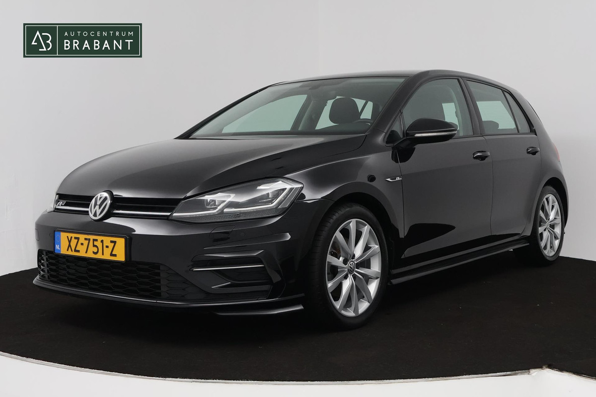 Volkswagen Golf 1.5 TSI Highline Business R (NAVIGATIE, LED, STOELVERWARMING, CLIMA, PARKEERSENSOREN) Volkswagen Golf 1.5 TSI Highline Business R (NAVIGATIE, LED, STOELVERWARMING, CLIMA, PARKEERSENSOREN)