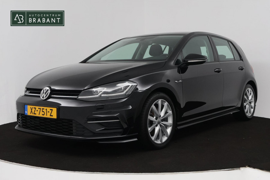 Volkswagen Golf 1.5 TSI Highline Business R (NAVIGATIE, LED, STOELVERWARMING, CLIMA, PARKEERSENSOREN)