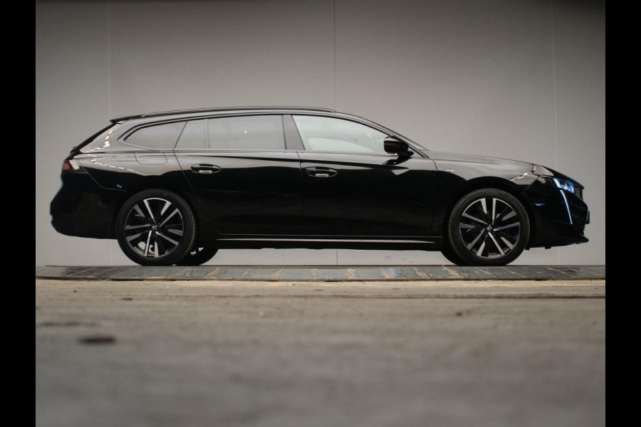 Peugeot 508 1.2 PureTech GT (PANORAMADAK,APPLE CARPLAY,NAVI,STOELVERWARMING,SFEERVERLICHTING,CAMERA,3D VIEW,XENON,PDC,BLACK PACK)