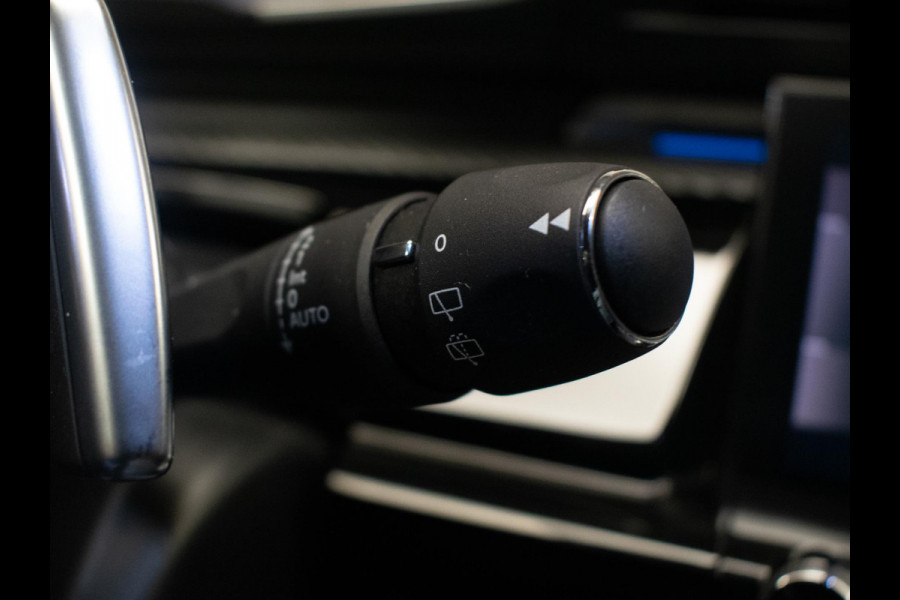 Peugeot 508 1.2 PureTech GT (PANORAMADAK,APPLE CARPLAY,NAVI,STOELVERWARMING,SFEERVERLICHTING,CAMERA,3D VIEW,XENON,PDC,BLACK PACK)