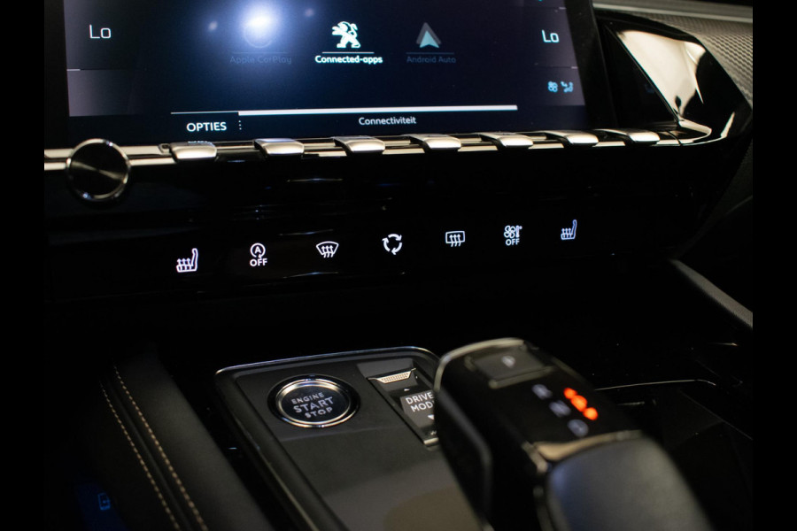 Peugeot 508 1.2 PureTech GT (PANORAMADAK,APPLE CARPLAY,NAVI,STOELVERWARMING,SFEERVERLICHTING,CAMERA,3D VIEW,XENON,PDC,BLACK PACK)