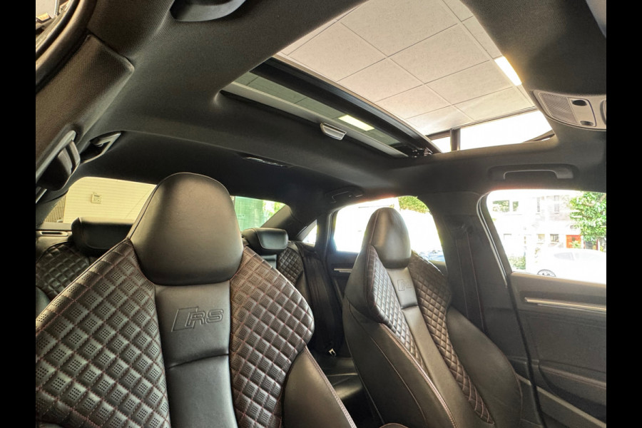 Audi A3 Limousine 2.5 TFSI RS 3 quattro AUT. PANORAMADAK VIRTUAL COCKPIT LEDER NAVIGATIE STOELVERWARMING PDC AIRCO CRUISE