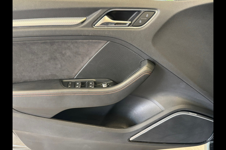 Audi A3 Limousine 2.5 TFSI RS 3 quattro AUT. PANORAMADAK VIRTUAL COCKPIT LEDER NAVIGATIE STOELVERWARMING PDC AIRCO CRUISE