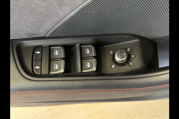 Audi A3 Limousine 2.5 TFSI RS 3 quattro AUT. PANORAMADAK VIRTUAL COCKPIT LEDER NAVIGATIE STOELVERWARMING PDC AIRCO CRUISE