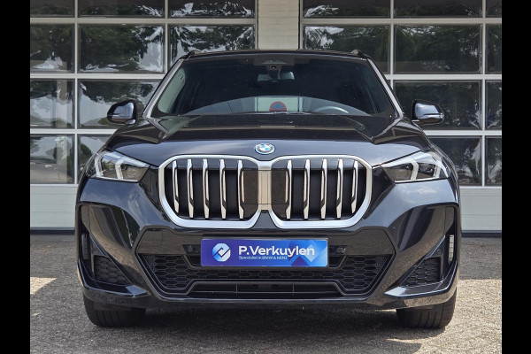 BMW X1 xDrive25e M SPORT | KEYLESS ENTRY | CAMERA | STOELVERWARMING | APPLE CARPLAY |