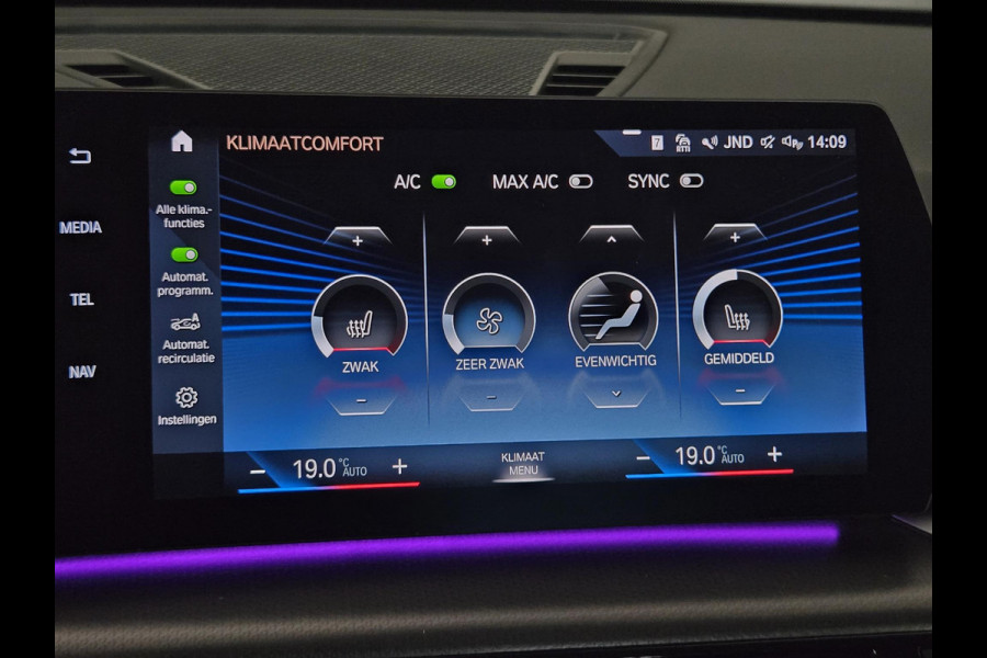 BMW X1 xDrive25e M SPORT | KEYLESS ENTRY | CAMERA | STOELVERWARMING | APPLE CARPLAY |