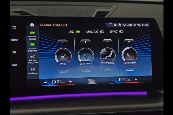 BMW X1 xDrive25e M SPORT | KEYLESS ENTRY | CAMERA | STOELVERWARMING | APPLE CARPLAY |