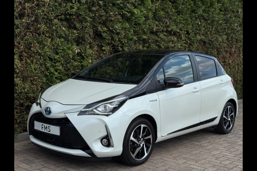 Toyota Yaris 1.5 Hybrid Bi-Tone CarPlay Camera