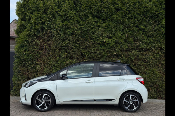 Toyota Yaris 1.5 Hybrid Bi-Tone CarPlay Camera