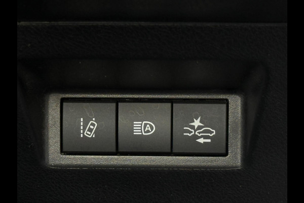Toyota Yaris 1.5 Hybrid Bi-Tone CarPlay Camera