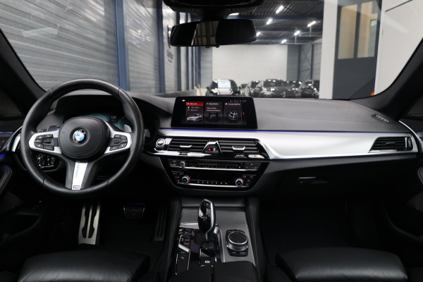 BMW 5 Serie 530e iPerformance M-Sport LED/VIRTUAL/SFEER/PANO/LEER+S.VERWARMING+MEMORY/LMV/CAM/CRUISE/ECC/12 MND GARANTIE!