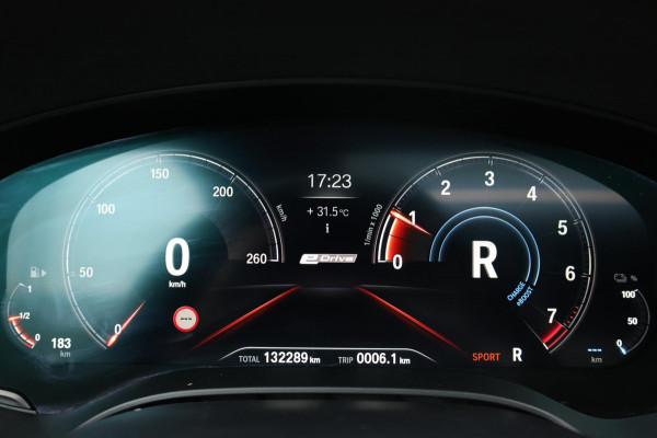 BMW 5 Serie 530e iPerformance M-Sport LED/VIRTUAL/SFEER/PANO/LEER+S.VERWARMING+MEMORY/LMV/CAM/CRUISE/ECC/12 MND GARANTIE!