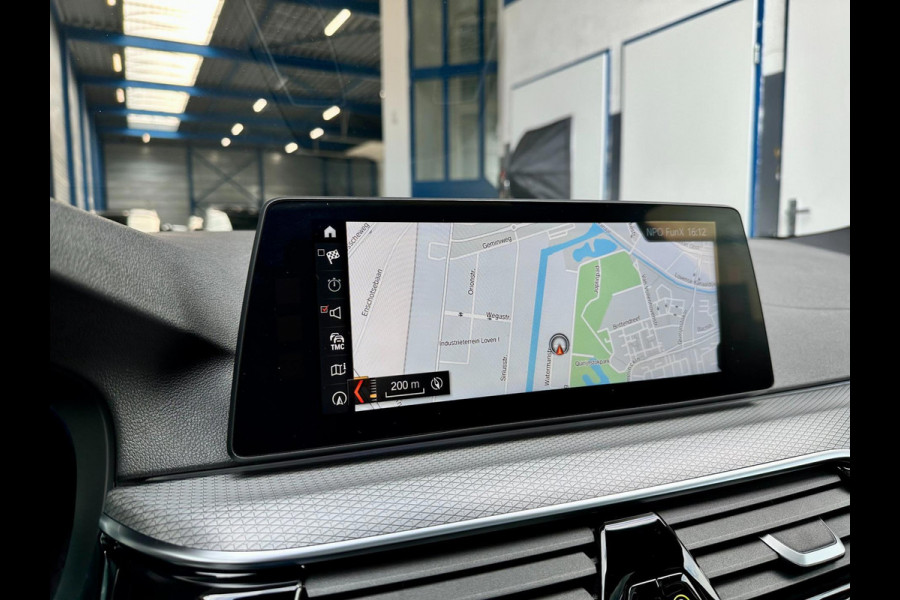 BMW 5 Serie 530e iPerformance M-Sport LED/VIRTUAL/SFEER/PANO/LEER+S.VERWARMING+MEMORY/LMV/CAM/CRUISE/ECC/12 MND GARANTIE!