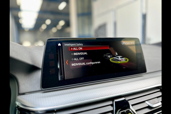 BMW 5 Serie 530e iPerformance M-Sport LED/VIRTUAL/SFEER/PANO/LEER+S.VERWARMING+MEMORY/LMV/CAM/CRUISE/ECC/12 MND GARANTIE!