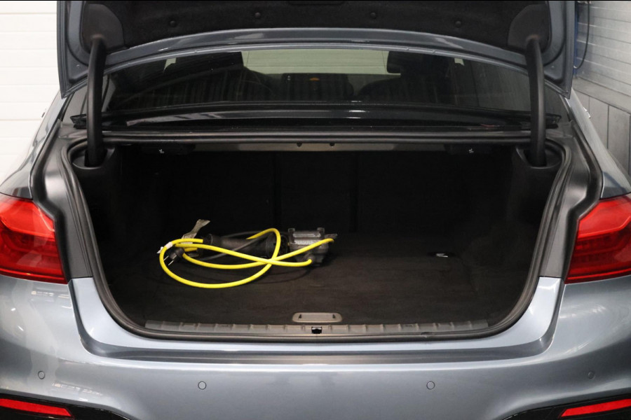 BMW 5 Serie 530e iPerformance M-Sport LED/VIRTUAL/SFEER/PANO/LEER+S.VERWARMING+MEMORY/LMV/CAM/CRUISE/ECC/12 MND GARANTIE!