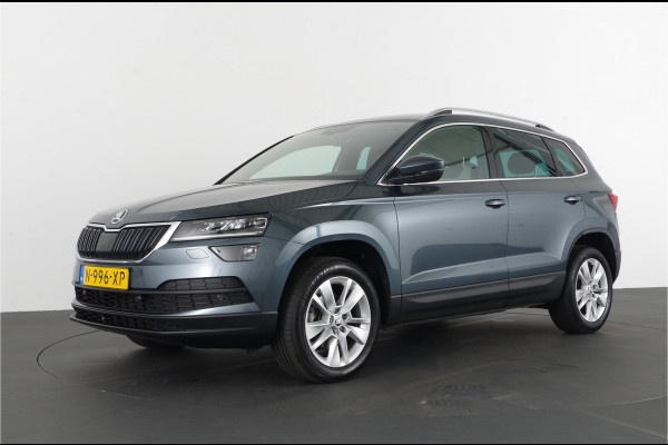 Škoda Karoq 1.5 TSI ACT Business Edition Plus 150pk > Trekhaak/Camera/Adaptive cruise control